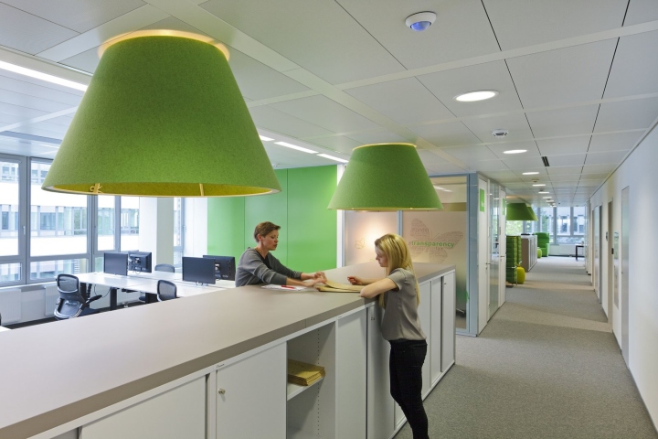 葛蘭素史克現代時尚辦公室設計