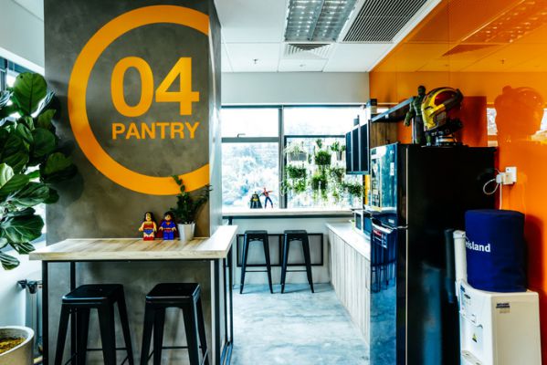 辦公室裝修設計的現(xiàn)代風格辦事處