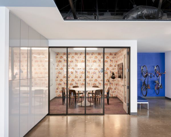 網(wǎng)絡(luò)開發(fā)公司的辦公室設(shè)計(jì)的個(gè)性